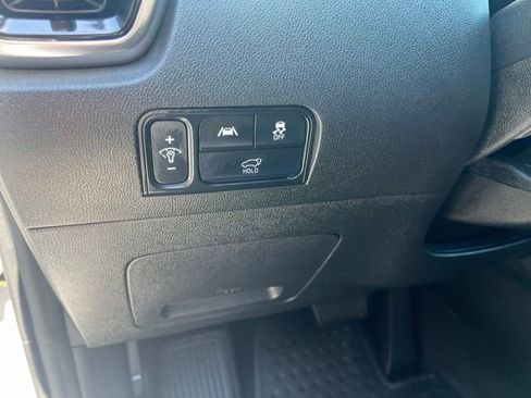 Used 2023 Kia Sorento SX FWD image 8