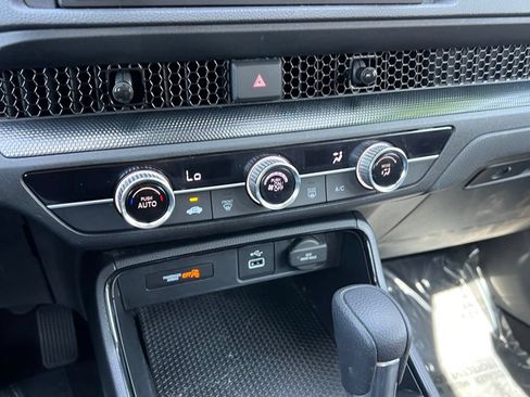 Used 2023 Honda CR-V LX image 26