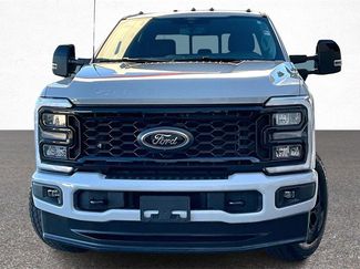 Used 2025 Ford F250 Lariat w/ Black Appearance Package video 3