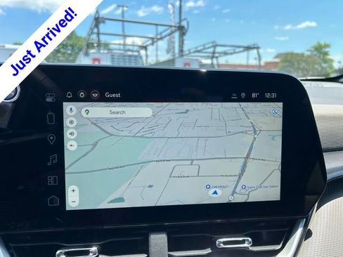 New 2026 Chevrolet Equinox LT w/ Convenience Package II FWD image 23