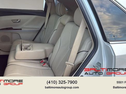 Used 2010 Toyota Venza AWD image 31