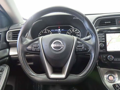 Used 2023 Nissan Maxima SV w/ Floor Mat Group image 10