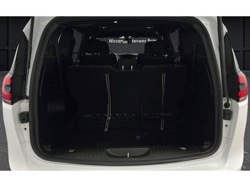 Used 2024 Chrysler Pacifica Touring image 27