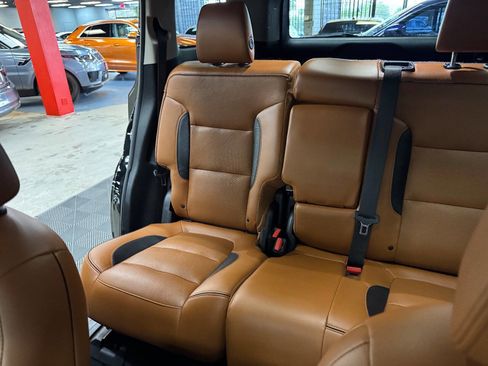 Used 2017 GMC Acadia SLT image 36