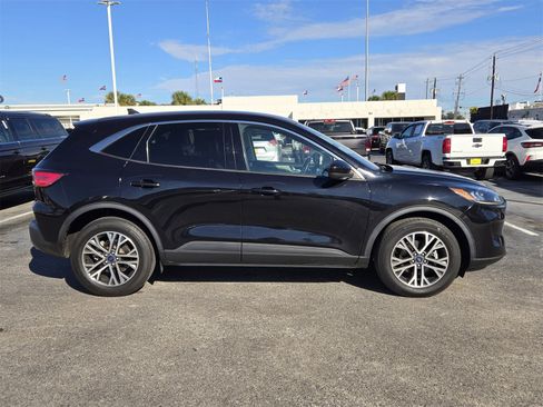 Used 2022 Ford Escape SEL image 4