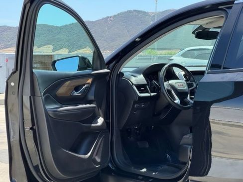 Used 2018 GMC Terrain SLE FWD image 8