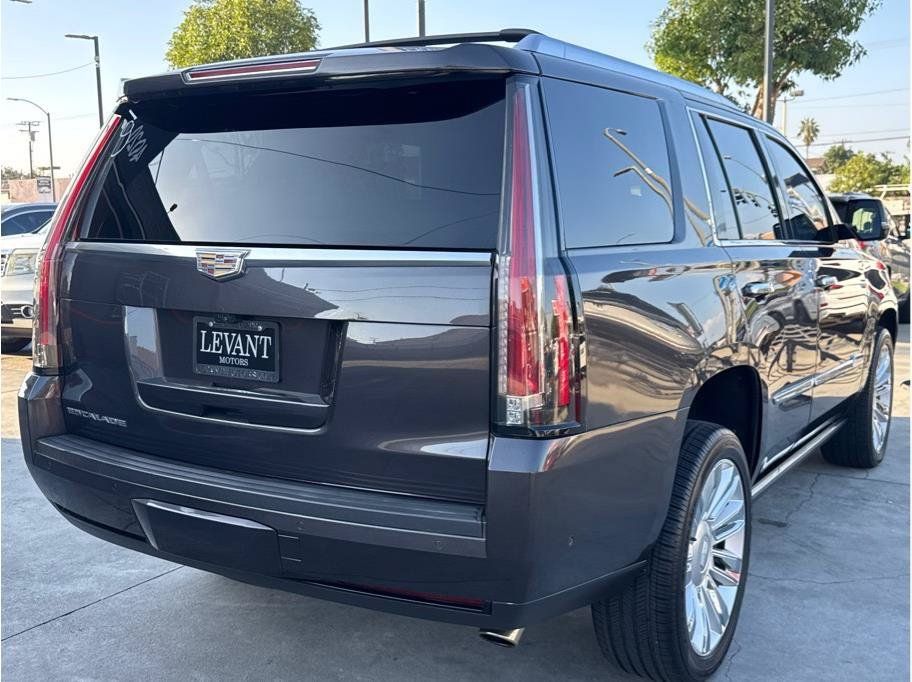 Used 2017 Cadillac Escalade Platinum AWD/4WD image 7