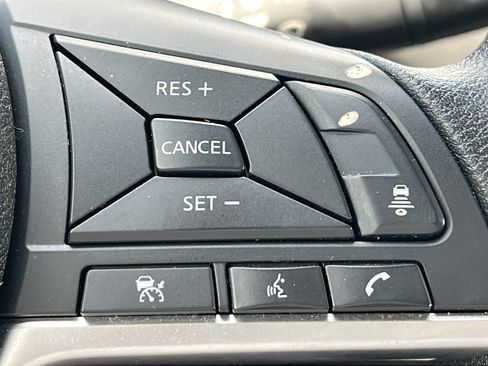 Used 2024 Nissan Sentra SV FWD image 20