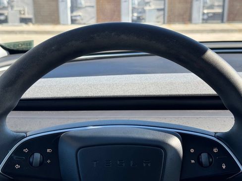 Used 2025 Tesla Model 3 RWD image 11