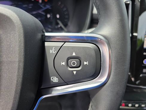 Used 2026 Volvo XC40 B5 Plus AWD/4WD image 25