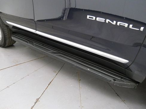 Used 2021 GMC Yukon Denali image 37