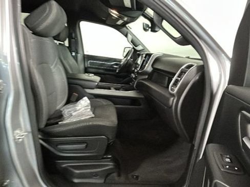 Used 2019 RAM 1500 Big Horn AWD/4WD image 30