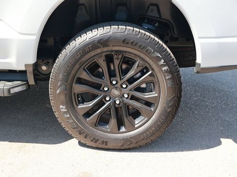 Used 2023 Ford F150 Lightning XLT AWD/4WD image 13
