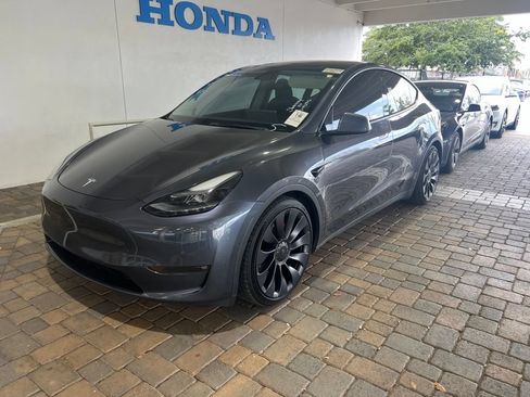 Used 2022 Tesla Model Y Performance AWD/4WD image 1