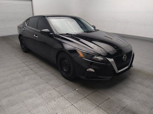 Used 2022 Nissan Altima 2.5 S FWD image 13