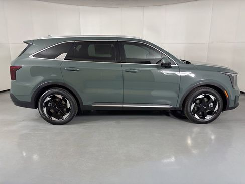 New 2026 Kia Sorento EX image 9