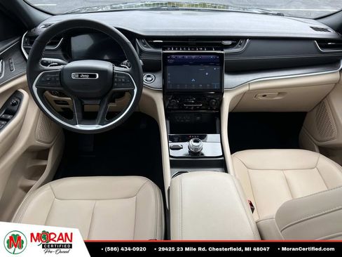 Used 2024 Jeep Grand Cherokee Limited AWD/4WD image 14