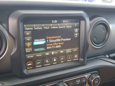 Used 2022 Jeep Wrangler Unlimited Sport w/ Sun And Sound Package image 19