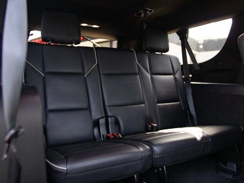 Used 2021 Cadillac Escalade ESV Premium Luxury w/ Driver Assist Tech Package AWD/4WD image 35