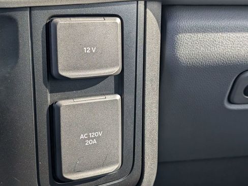 Used 2025 Ford F450 XLT w/ FX4 Off-Road Package image 34