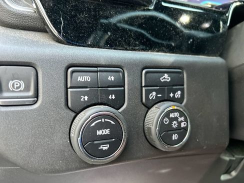 Used 2024 Chevrolet Silverado 1500 LT Trail Boss AWD/4WD image 23