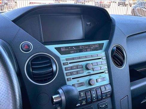 Used 2011 Honda Pilot Touring image 6