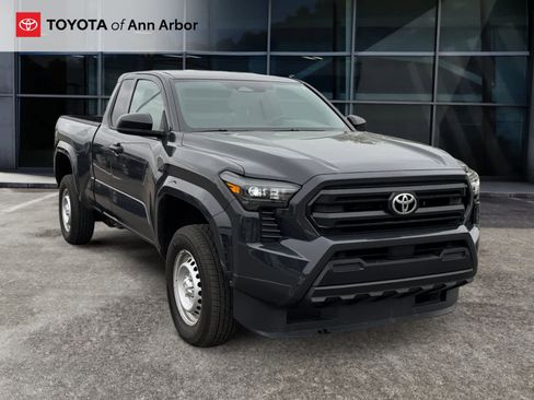 Used 2025 Toyota Tacoma SR AWD/4WD image 1