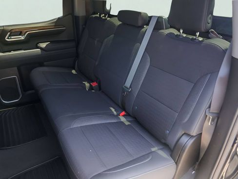 Used 2023 Chevrolet Silverado 1500 LT AWD/4WD image 22