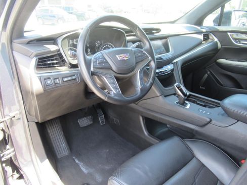 Used 2019 Cadillac XT5 Platinum AWD/4WD image 19