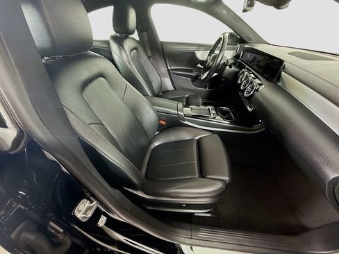 Used 2025 Mercedes-Benz CLA 250 4MATIC image 18