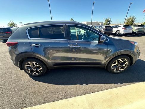 Used 2020 Kia Sportage EX FWD image 3