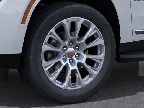 New 2026 GMC Yukon Denali w/ Advanced Technology Package AWD/4WD image 9