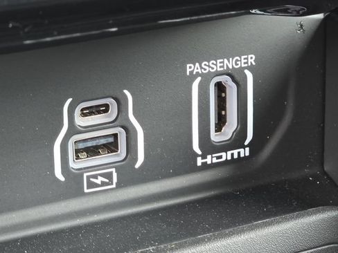 Used 2026 RAM 2500 Limited AWD/4WD image 15