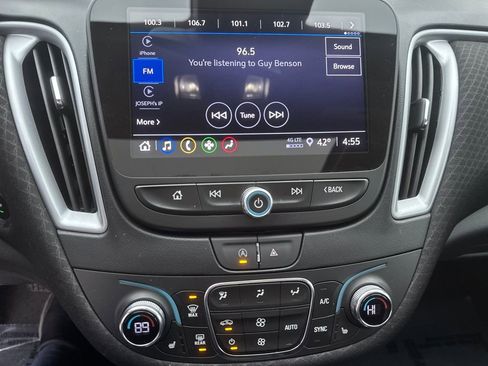 Used 2024 Chevrolet Malibu LT image 7