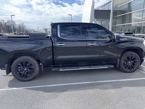 Used 2021 Chevrolet Silverado 1500 High Country w/ Technology Package AWD/4WD image 6