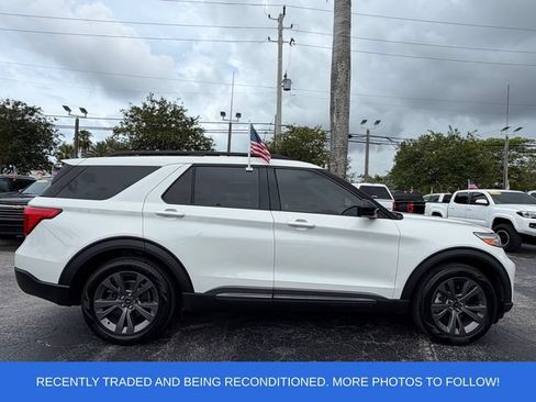 Used 2023 Ford Explorer XLT w/ Equipment Group 202A RWD image 8