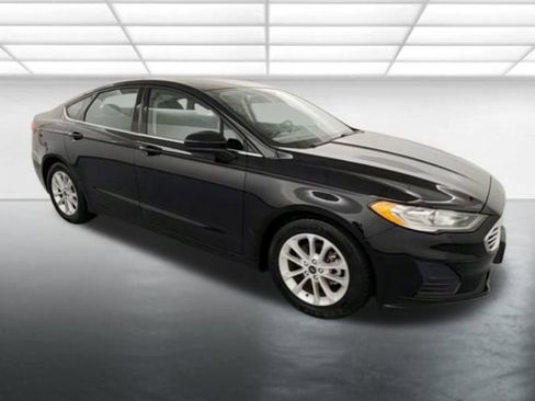 Used 2019 Ford Fusion SE FWD image 9