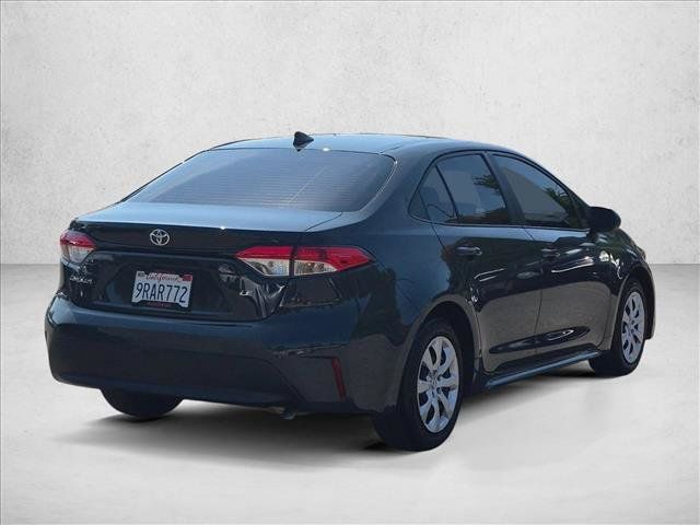 Used 2024 Toyota Corolla LE FWD image 5