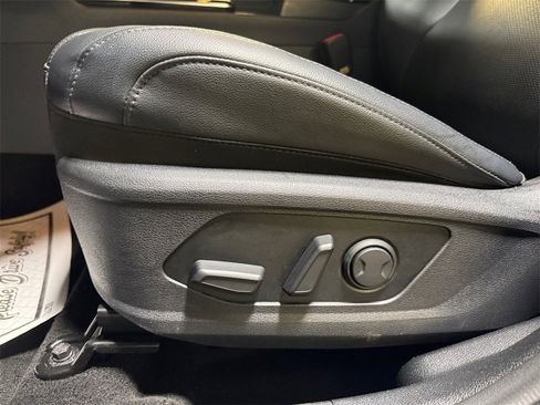 Used 2023 Kia Sportage EX image 13