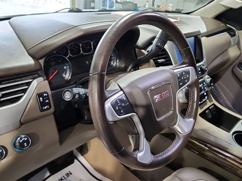 Used 2019 GMC Yukon SLT image 18