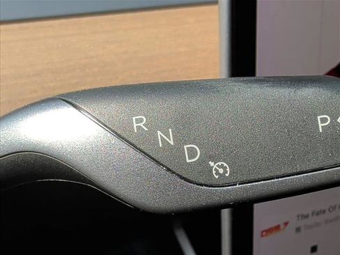 Used 2018 Tesla Model 3 Mid Range RWD image 7