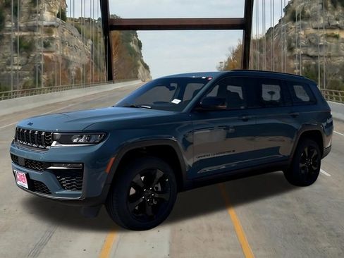 New 2026 Jeep Grand Cherokee L Limited w/ Limited Altitude Package AWD/4WD image 3