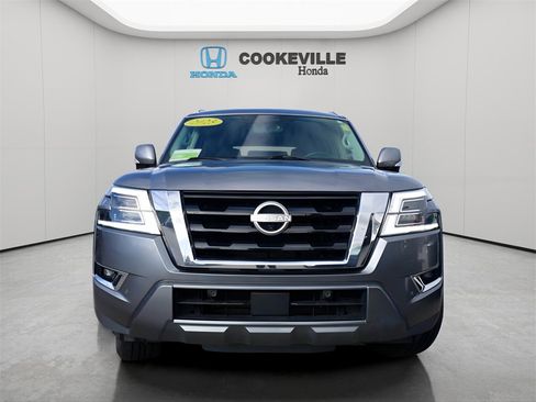 Used 2023 Nissan Armada SL w/ Captain's Chairs Package image 3