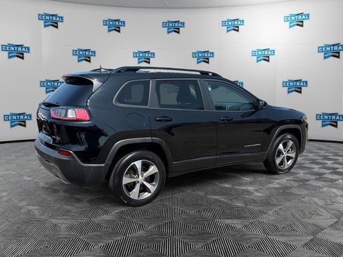 Used 2022 Jeep Cherokee Limited AWD/4WD image 6