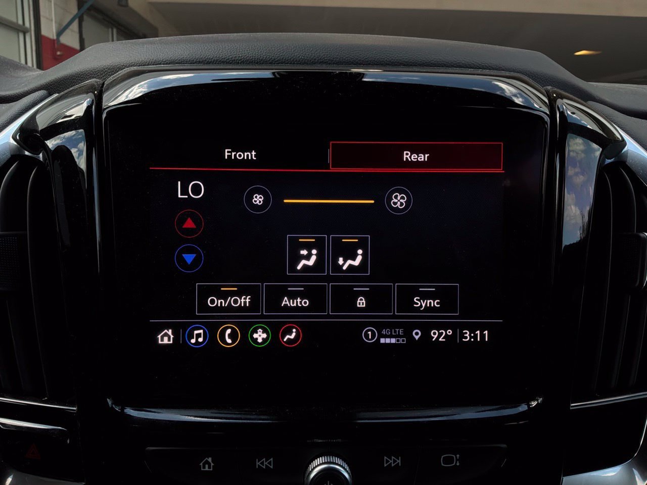 Used 2023 Chevrolet Traverse LT FWD image 37