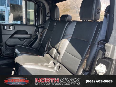 Used 2023 Jeep Gladiator Mojave w/ Cold Weather Group AWD/4WD image 13