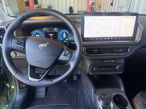 Used 2025 Ford Bronco Sport Outer Banks w/ Outer Banks Tech Package+ AWD/4WD image 16