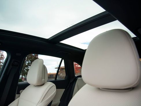 New 2026 Mercedes-Benz GLC 300 4MATIC image 12