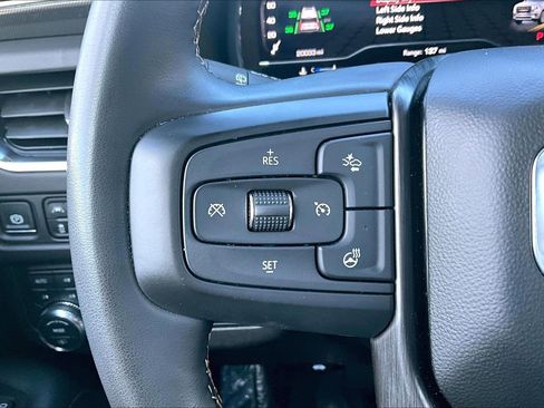 Used 2024 GMC Yukon AT4 w/ AT4 Premium Plus Package image 17