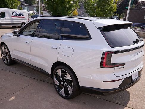 New 2025 Volvo EX90 Ultra image 7
